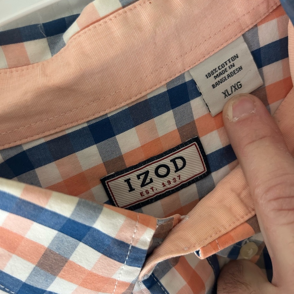 Izod
XL long sleeve dress shirt